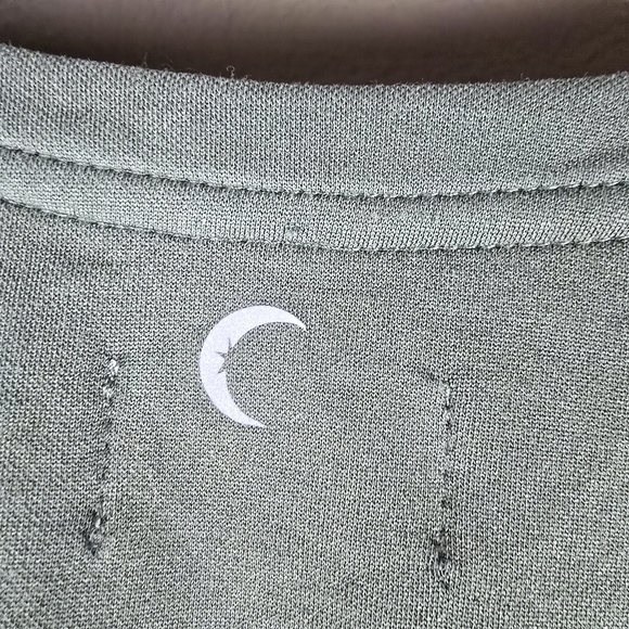 Zyia Active Cutsie Twist Shawl Top Size Large - Picture 3 of 11